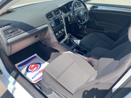 2019 Volkswagen Golf  €11,341 thumbnail