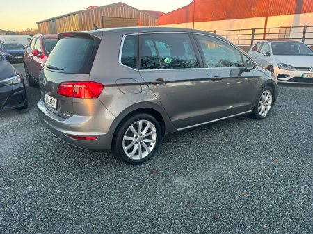 2016 Volkswagen Golf  €12,850