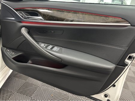 2019 BMW 5 Series *BMW 530E* *LOW MILEAGE* *AUTOMATIC* *HEATED LEATHER ELECTRIC SEATS* *REVERSE CAMERA* *FINANCE AVAILABLE* *TRADE INS WELCOME* €28,950 thumbnail