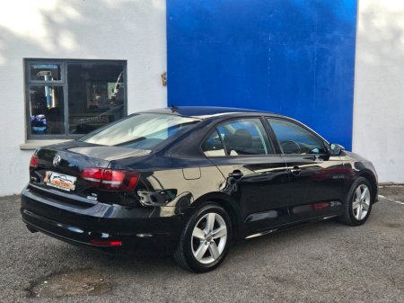 2016 Volkswagen Jetta 2.0 TDI 110HP Comfortline €10,950