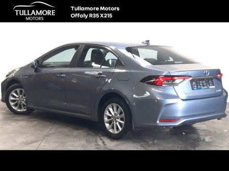 2021 Toyota Corolla 1.8 Hybrid Luna Saloon €22,900