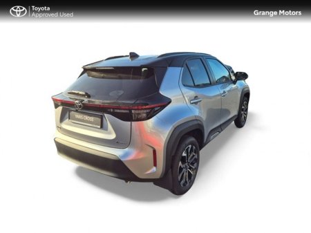 2025 Toyota Yaris Cross 1.5 HYBRID LUNA SPORT BI-TONE 5DR*DEMO MODEL* €35,950