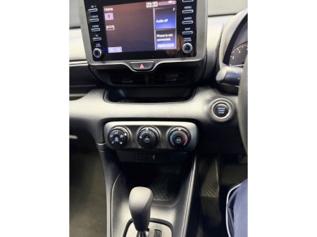 2020 Toyota Yaris 1.0 VVT-i 3Dr Terra €15,900 thumbnail