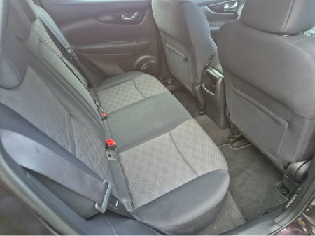 2015 Nissan Qashqai 1.2 DIG-T ACENTA SMRT VSN 115PS 5DR €9,950 thumbnail