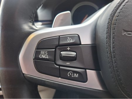 2017 BMW 5 Series D M SPORT ZM5G 4DR AUTO €23,950 thumbnail