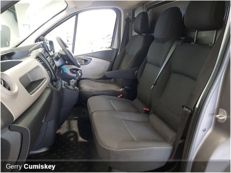 2015 Renault Trafic Business Plus SWB €8,950