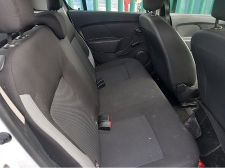 2015 Dacia Sandero ALTERNATIVE 1.2 75 201 4DR €6,950