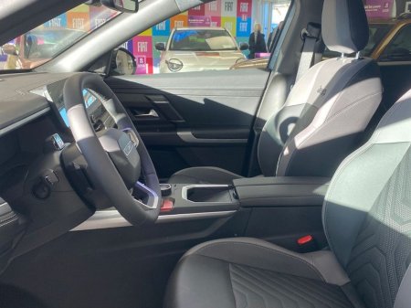 2026 Jeep Compass ALTITUDE €42,995 thumbnail