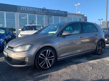 2013 Volkswagen Golf  €13,999