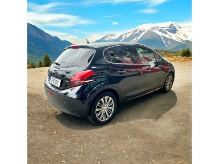 2017 Peugeot 208 1.2 Puretech 82 bhp Allure 5dr €9,950