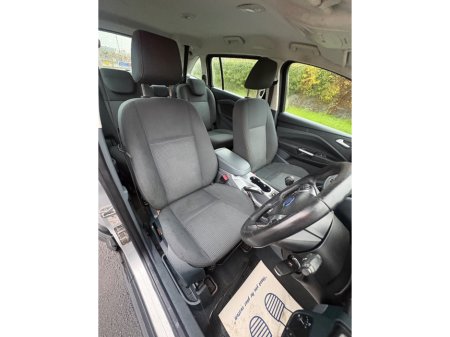 2013 Ford Grand C-Max 1.6 TDCI 95PS ACTIV €4,950 thumbnail