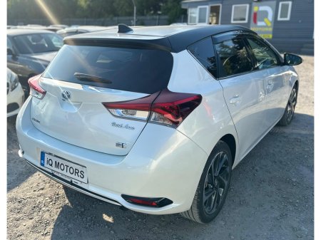 2016 Toyota Auris BRICK LANE AUTOMATIC 1.8 PETROL HYBRID  LOW MILEAGE (3517) €15,995 thumbnail