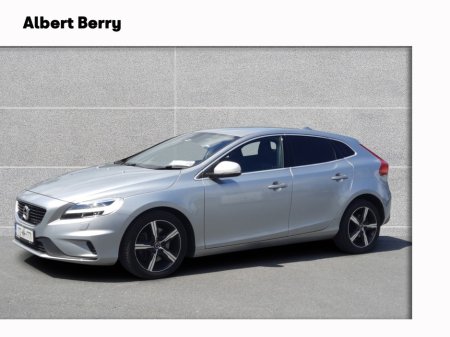 2017 Volvo V40 2.0 D3 R-DESIGN NAV+ 150 5 5DR A 40 SERIES €15,950