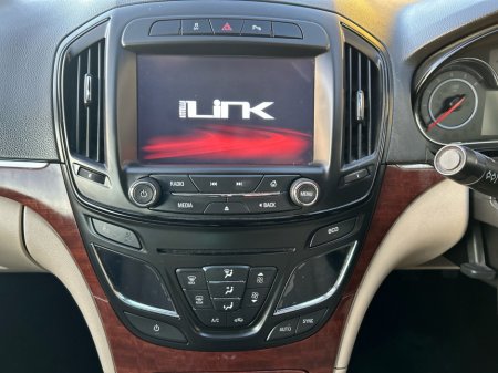 2017 Opel Insignia LIMOUS ELITE 170PS 5DR 2.0 CDTI thumbnail