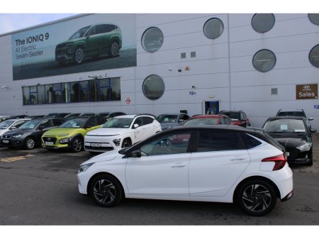 2021 Hyundai i20 1.2 Launch Edition 2 Tone Roof €19,950