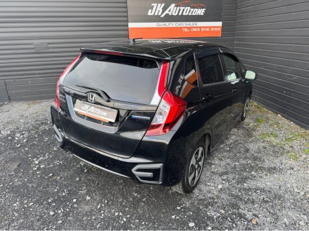 2016 Honda Fit 1.5 HYBRID AUTO €9,995