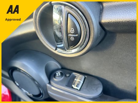 2016 MINI Hatch 2016 MINI ONE 1.2 PETROL LOW KMS €10,950 thumbnail