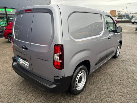 2025 Peugeot Partner  €24,950