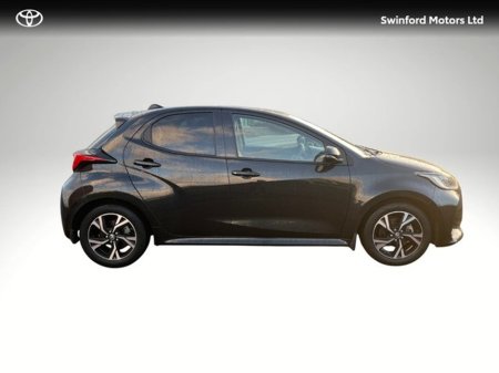 2024 Toyota Yaris HYBRID 115 L-SPORT €27,950