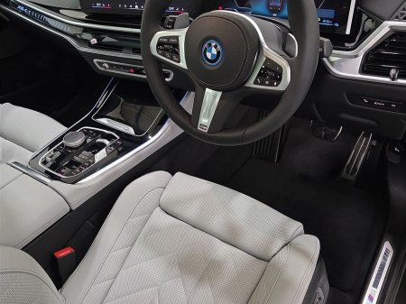 2026 BMW X5 G05 X5 XDRIVE50E M SPORT thumbnail