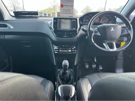 2017 Peugeot 2008 1.2 ALLURE 82BHP 5DR €8,950