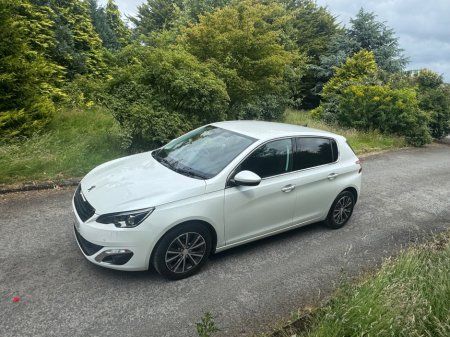 2015 Peugeot 308 1.2  5DR AUTO €11,899