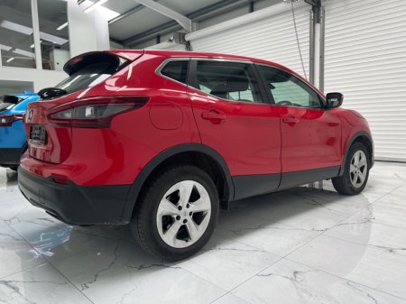 2020 Nissan Qashqai  €18,495