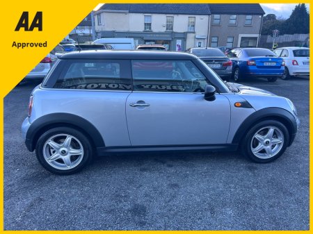 2009 MINI Hatch 2009 MINI COOPER 1.6 PETROL LOW KMS €6,950 thumbnail