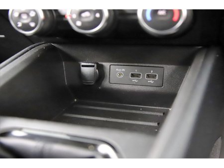 2022 Renault Clio 1.0 TCE ICONIC 90BHP 6SPD *SAT NAV*REAR PARK SENSORS* €16,490 thumbnail