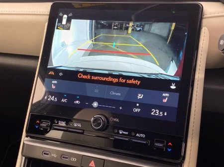 2025 Lexus LBX Elegant €39,950 thumbnail