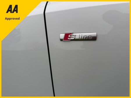 2022 Audi Q3 1.5 SPORTBACK S LINE €41,995 thumbnail