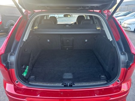 2023 Volvo XC60 T6 PHEV 350hp AT8 Plus (dark theme) €44,975 thumbnail