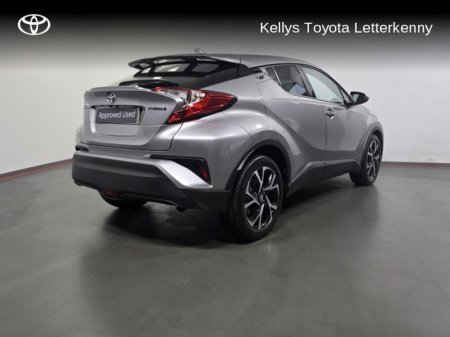 2019 Toyota C-HR C-HR HYBRID SPORT #52 €19,245