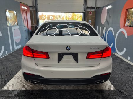 2019 BMW 5 Series 2019 BMW 523D M SPORT 2.0 AUTOMATIC / CRUISE CONTROL / REVERSE CAMERA / ELECTRIC SEATS / PADDLESHIFTERS
