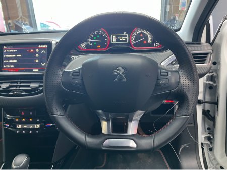 2020 Peugeot 2008 €17950! 2020 PEUGEOT 2008 AUTOMATIC GT LINE 1.2 AUTOMATIC / REVERSE CAMERA / HEATED SEATS €17,950 thumbnail