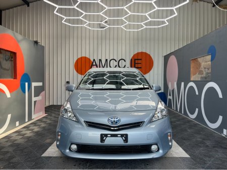 2013 Toyota Prius Alpha 1.8 HYBRID / 58k KMs / REVERSE CAMERA & MORE €13,950