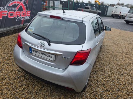 2015 Toyota Yaris 1.0 VVT-i 3Dr Sol €7,950 thumbnail