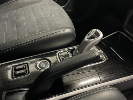 2016 Mitsubishi Outlander (Low Kms) HYBRID 2.0 PHEV AUTOMATIC 5DR MODEL  www.bolandscarcentre.ie €16,900 thumbnail