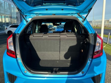 2015 Honda Fit 1.5L Petrol Hybrid Automatic thumbnail