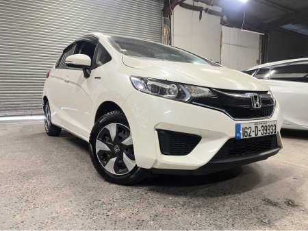 2016 Honda Fit DAA-GP6 HYBRID 5DR AUTO €10,995