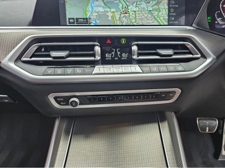 2022 BMW X5 X5 45E M-SPORT XDRIVE AUTO. AMETRIN METT. HUGE SPEC. FINANCE ARRANGED. SIMI. AA APPROVED. €58,950 thumbnail