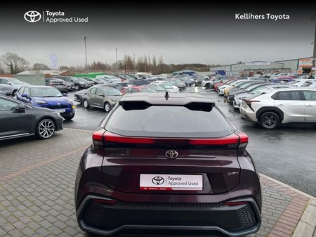 2024 Toyota C-HR Hybrid Sport €36,900