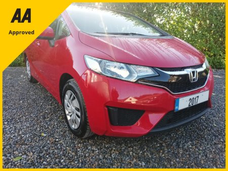 2017 Honda Jazz 1.3 AUTOMATIC NOT HYBRID FULLY SERVICED 4 NEW TYRES 2 YEARS NCT 6 MONTHS ROAD TAX FACTORY IMMOBILISER MULTI FUNCTION STEERING WHEEL REVERSE CAMERA LARGE TOUCH SCREEN MULTIMEDIA SYSTEM €12,995