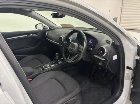 2019 Audi A3 35 TFSI 150HP S Tronic SE €18,950 thumbnail