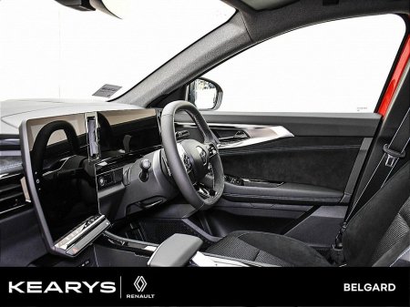 2025 Renault Austral E-TECH Hybrid 200 iconic esprit Alpine New car €44,950 thumbnail