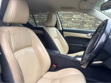 2016 Lexus CT 200 h CT 200H LUXURY CVT 5DR AUTO 1.8 136BHP €14,995