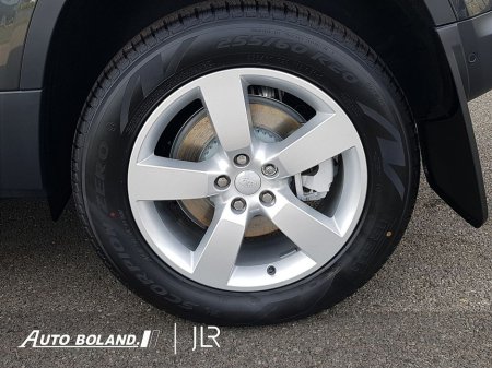 2025 Land Rover Defender 110 PHEV P300e - 6 Seat, Pan Sunroof, Towbar, Adaptive Cruise Control, Cold Climate Pack, Heated Seats €103,995 thumbnail