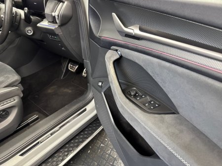 2025 Skoda Kodiaq 2.0TDI SPORTLINE *STEEL GREY* €125 P/W ON PCP €61,995 thumbnail