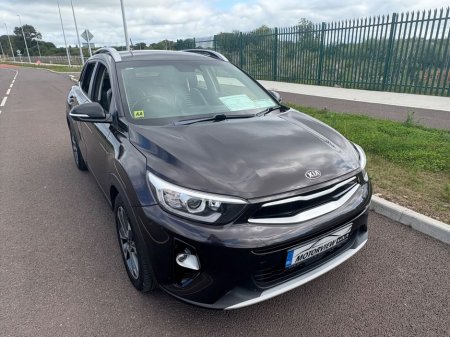 2018 Kia Stonic K3 5DR *SHOWROOM CONDITION* Bluetooth, Multi-Function Steering Wheel, Rear Parking Sensors, Wireless Smartphone Control, Electric Mirrors, Six speed t €17,900