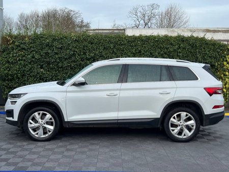 2022 Skoda Kodiaq STYLE 7-SEATER 2.0 TD AUTO // LEATHER HEATED SEATS // APPLE CARPLAY/ANDROID AUTO // BACKSEAT CLIMATE CONTROL €29,950